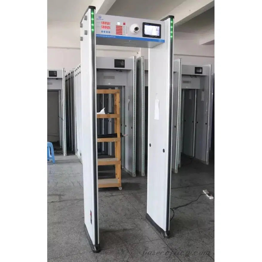 BAS06Z-C 6 Zones CCTV Cameras Walk Through Metal Detector
