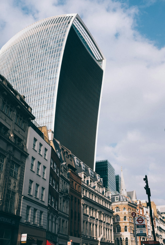 Why Handheld Two-Way Radios are Invaluable for Fast-Paced Hotel Operations