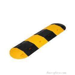 6 Meter Rubber Speed Bump With Cap